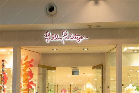 lilly pulitzer orlando mall.